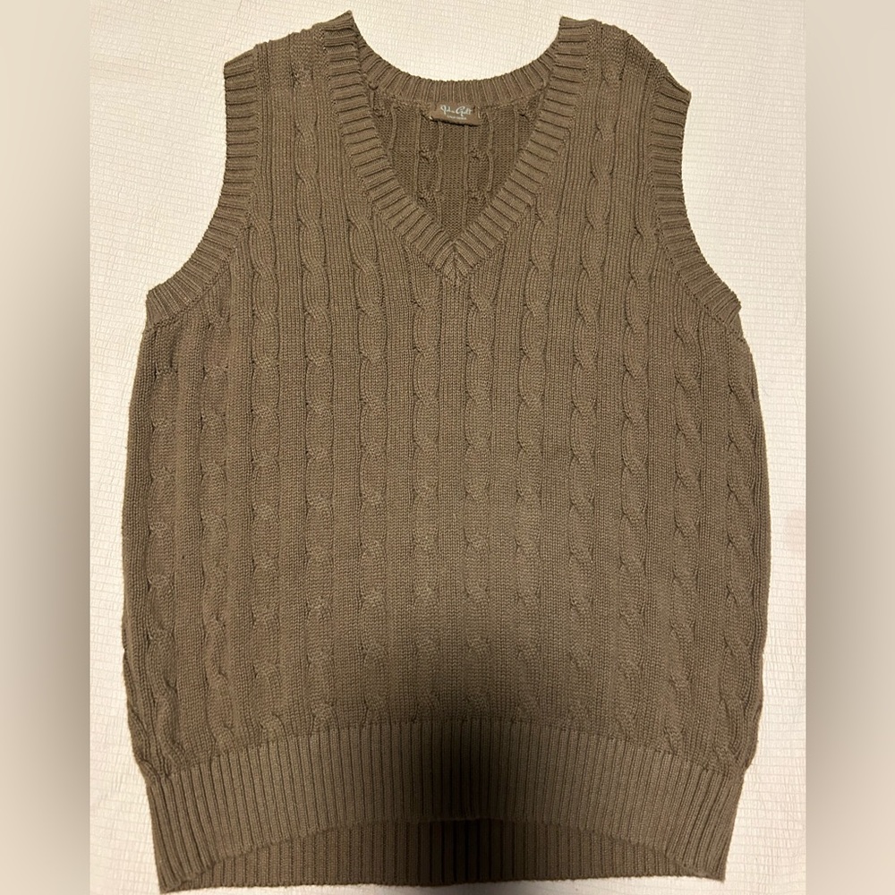 Brandy Melville sweater
